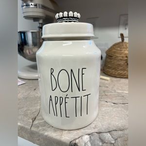 Rae Dunn pet container set